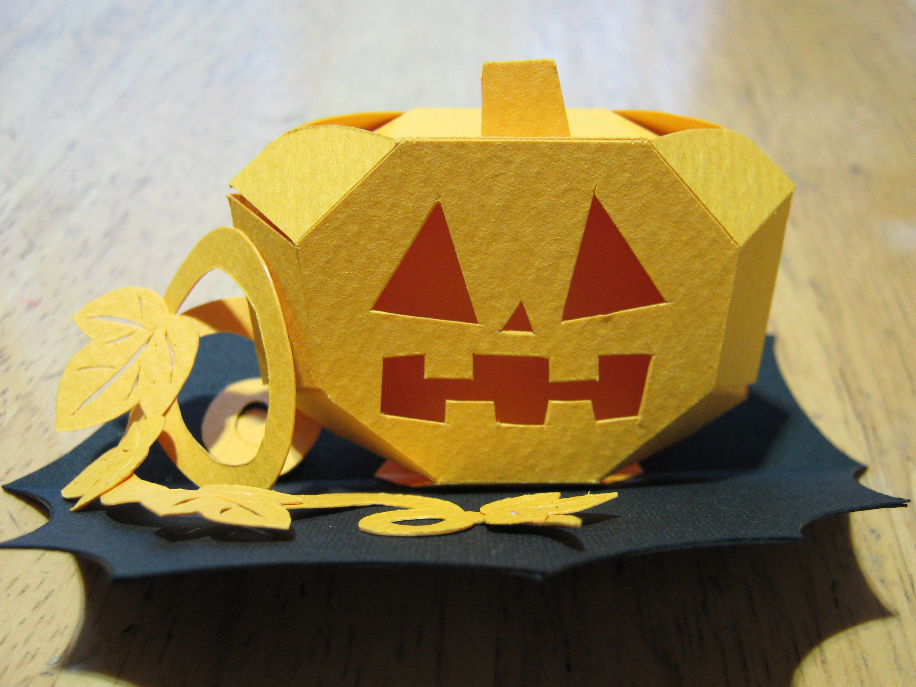 ハロウィンかぼちゃのポップアップ 季節のカード 手紙 折り紙